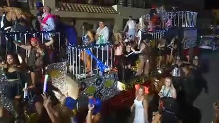 شاهد: "الرقص الكاريبي" يتصدر أبرز عروض مهرجان الخيال في فلوريدا