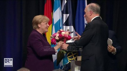 Çmim për antisemitizëm- Merkel nderohet nga komuniteti hebraik