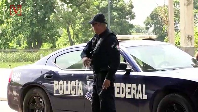 Two U.S. Citizens Arrested for Smuggling 30 Migrants in a Truck