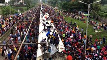 Time-Lapse of Bangladeshi Train Boarding