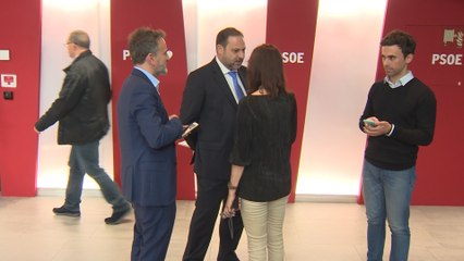 Скачать видео: Ábalos en la sede del PSOE