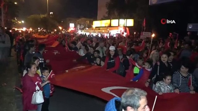 Çanakkale’de coşkulu fener alayı