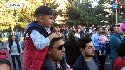 Cumhuriyet Atatürk'e Saygı Mesajlarıyla Kutlandı