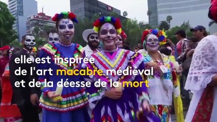 Fête des morts : les "Catrinas" s'emparent des rues de Mexico