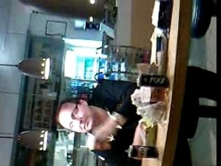 Lulu fait mumuse avec la lumière