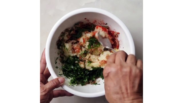 Perfect Homemade Aloo Paratha (Alu Porota) Recipe