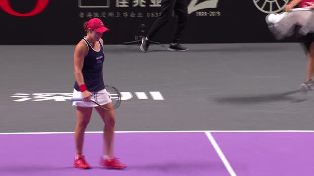 Bertens bt Barty (3-6 6-3 6-4)