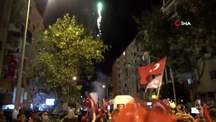 Denizli'de 'Fener Alayı' yürüyüşüne binlerce vatandaş katıldı