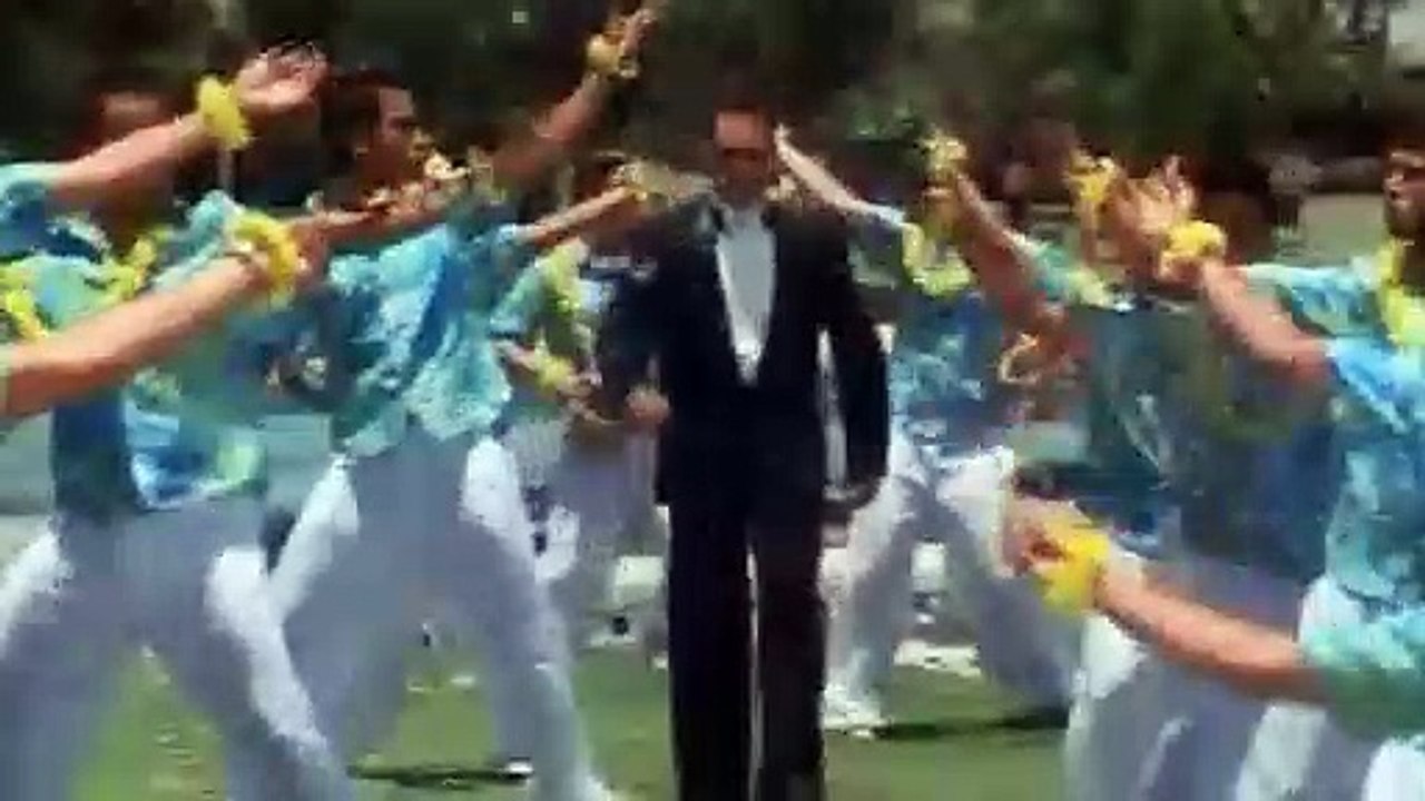 Mujhse Shaadi Karogi... — Sonu Nigam, Udit Narayan, Sunidhi Chauhan | [From "Mujhse Shaadi Karogi" — [Film 2004]] Salman Khan / Akshay Kumar / Priyanka Chopra / Amrita Arora / Amrish Puri / Satish Shah / Rajpal Yadav | Hindi | Movie | Edition Prestige | B