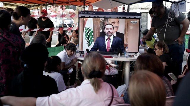 بعد استقالة الحريري.. ما مستقبل الحراك والحكومة؟