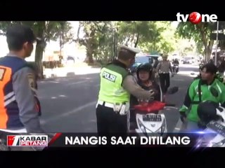 Terjaring Razia, Siswi SMA di Bali Menangis