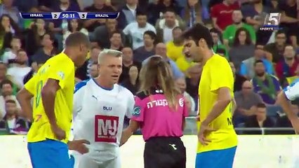 Kadın hakemden Kaka'ya çok konuşulacak hareket