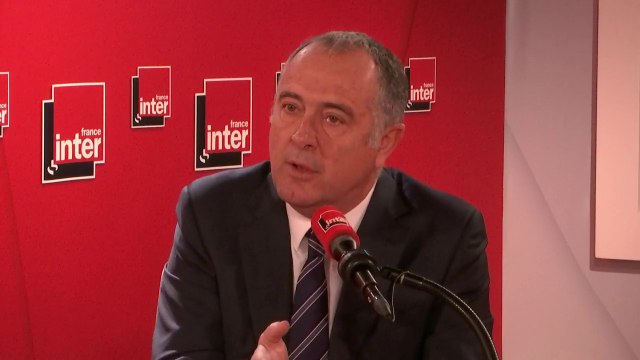 Didier Guillaume : Je suis fils d'éleveur et le métier d'agriculteur est un métier très difficile. Il faut remercier les paysans. Sans eux, on ne mangerait pas cette alimentation de qualité.