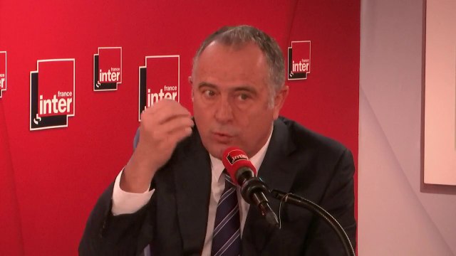 Didier Guillaume : Au 1er janvier 2021, on sort du glyphosate. Mais je veux aller plus loin : il y a tellement d'autres produits que nous allons réduire de 50 % l'utilisation de tous les produits phytosanitaires en 2025.
