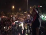 Irak'ta Şii lider Sadr protestolara katıldı