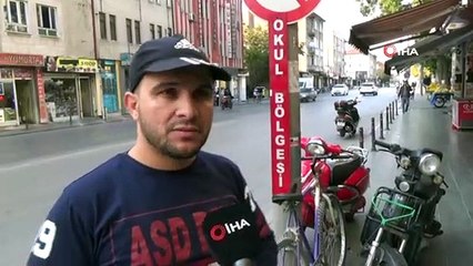 Üzerinde anahtar unutulan elektrikli motosiklet güpegündüz böyle çalındı