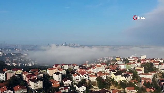 İstanbul’da Sis Kartpostallık Görüntüler Oluşturdu