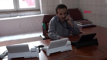 Hakkari görme engelli memurun hafızasında bin telefon numarası var
