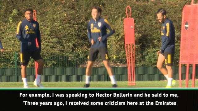 Xhaka can learn from Bellerin's experience with Arsenal fans - Emery