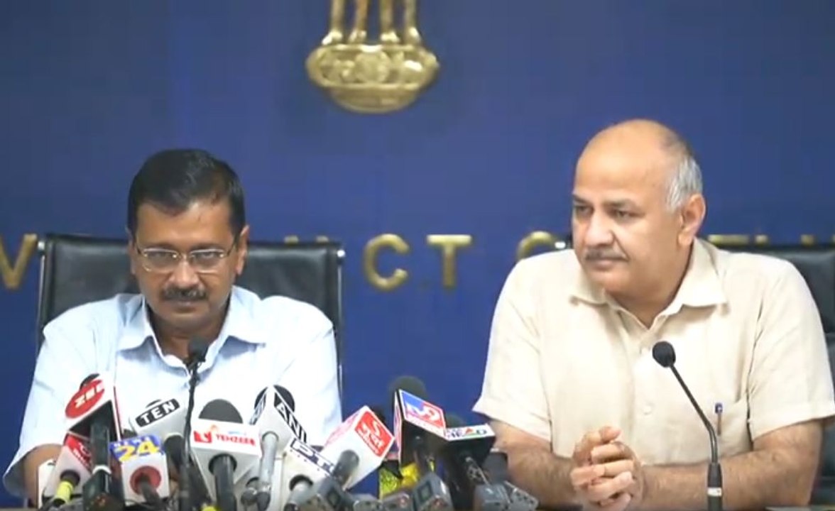 CM Arvind Kejriwal and Dy CM Manish Sisodia on Delhi Pollution |  OneIndia News