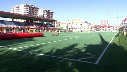 Bakan Kasapoğlu, öğrencilerle buluştu