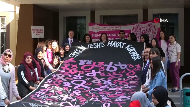 Meme Kanserine farkındalık için yürüyüş yaptılar