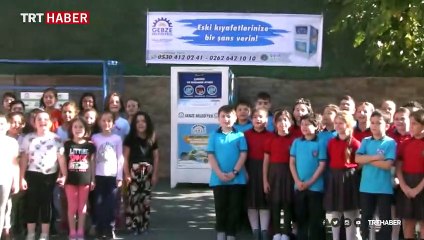 Yahşihan Belediye Başkanı eşekle kitap dağıttı