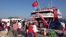Antalya denizde cumhuriyet coşkusu