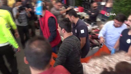 Pazarcılar arasındaki alacak verecek kavgası kanlı bitti..2 yaralı