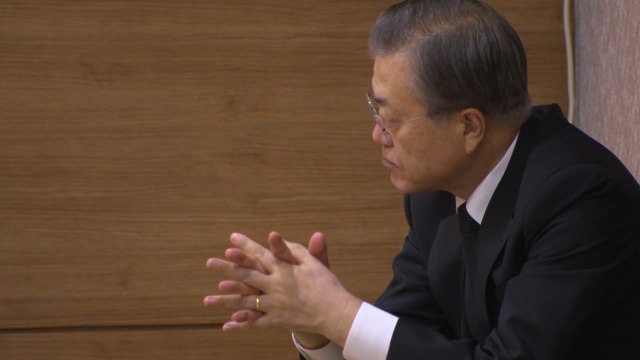 조촐한 장례에 빈소 지킨 문 대통령...오늘 장례 미사 엄수 / YTN