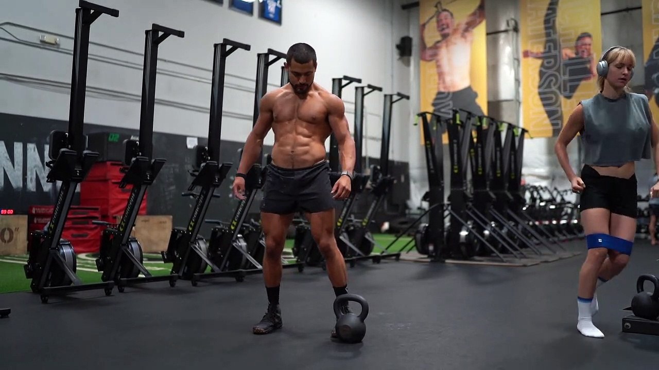 Kettlebell Rotational Clean To Twist Press Flow - video Dailymotion