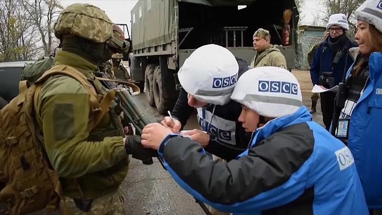 Ukraine: Neue Truppenentflechtung, neue Proteste