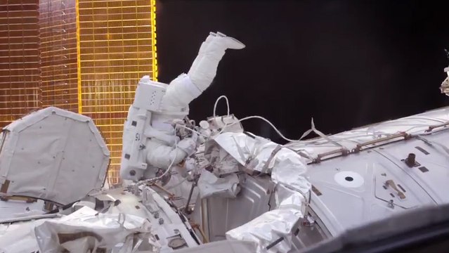 Astronautas en la estación espacial internacional