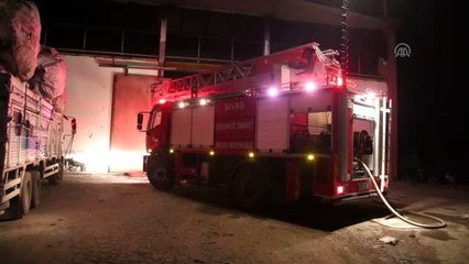 Geri dönüşüm fabrikasında yangın