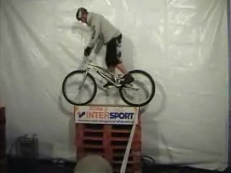 INDOOR BIKE TRIAL DE MONTAUBAN PARTIE 1