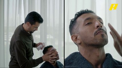 ضيف حلقة عيش الدور أحمد باتيس يخضع لجلستي العناية بالبشرة والشعر ثم عرض الأزياء