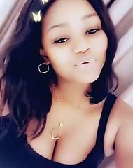 Fama Thioune folle amoureuse. La preuve