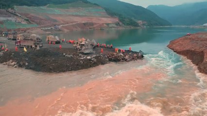 China building a new mega hydro dam at Dateng Gorge in southern Guangxi