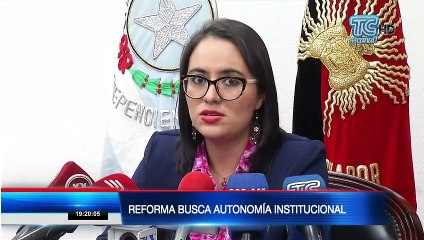 Banco central del Ecuador busca autonomía institucional