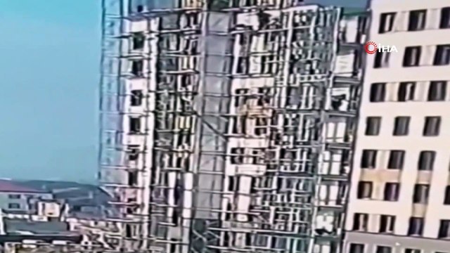 - Rusya'da 2 inşaat işçisi iskele çökünce 9'uncu kattan yere çakıldı