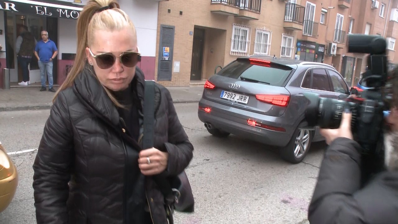 Primeras imágenes de Belén Esteban tras la muerte de su exmarido