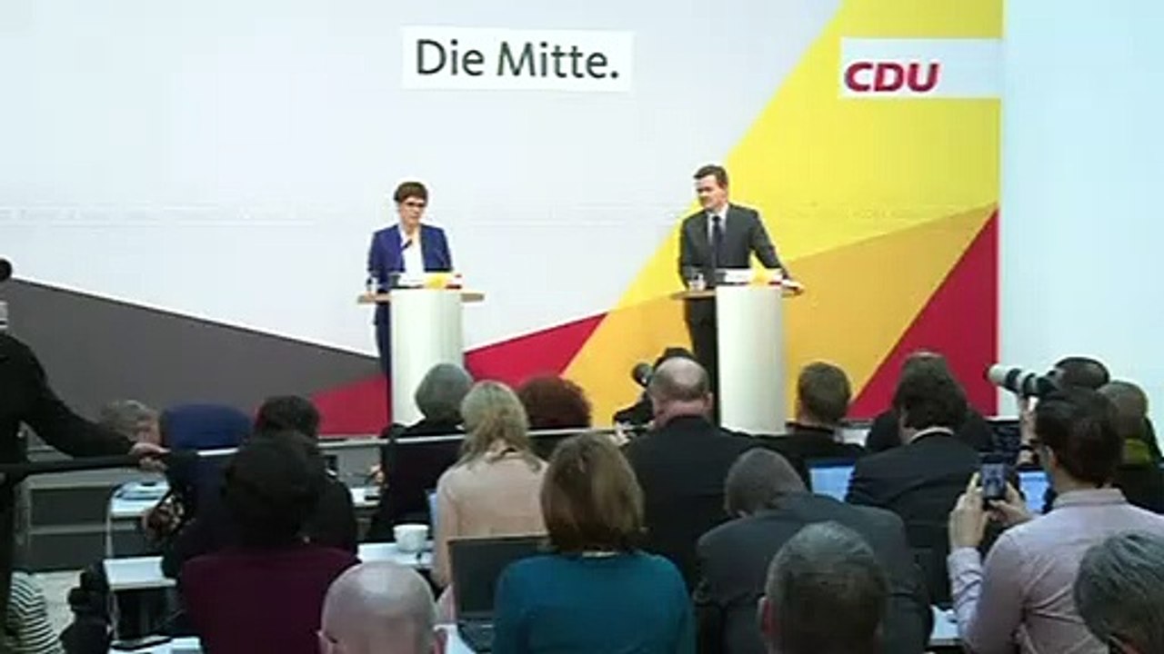 Angekündigter Rückzug: Kramp-Karrenbauer sieht Stabilität der Koalition nicht gefährdet