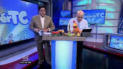 Mujer muere tras perder el control de su moto y chocarse contra un poste de luz en Guayaquil