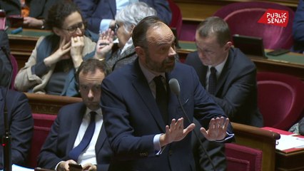 Série de « couacs » : l’affrontement entre la droite et le gouvernement se poursuit au Sénat