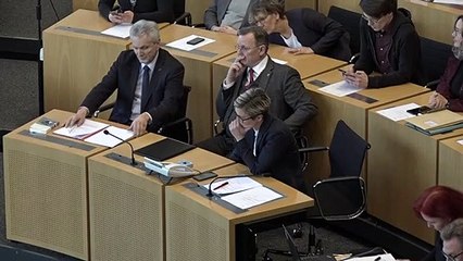 Wahl in Thüringen mit AfD-Unterstützung spaltet die Bundespolitik
