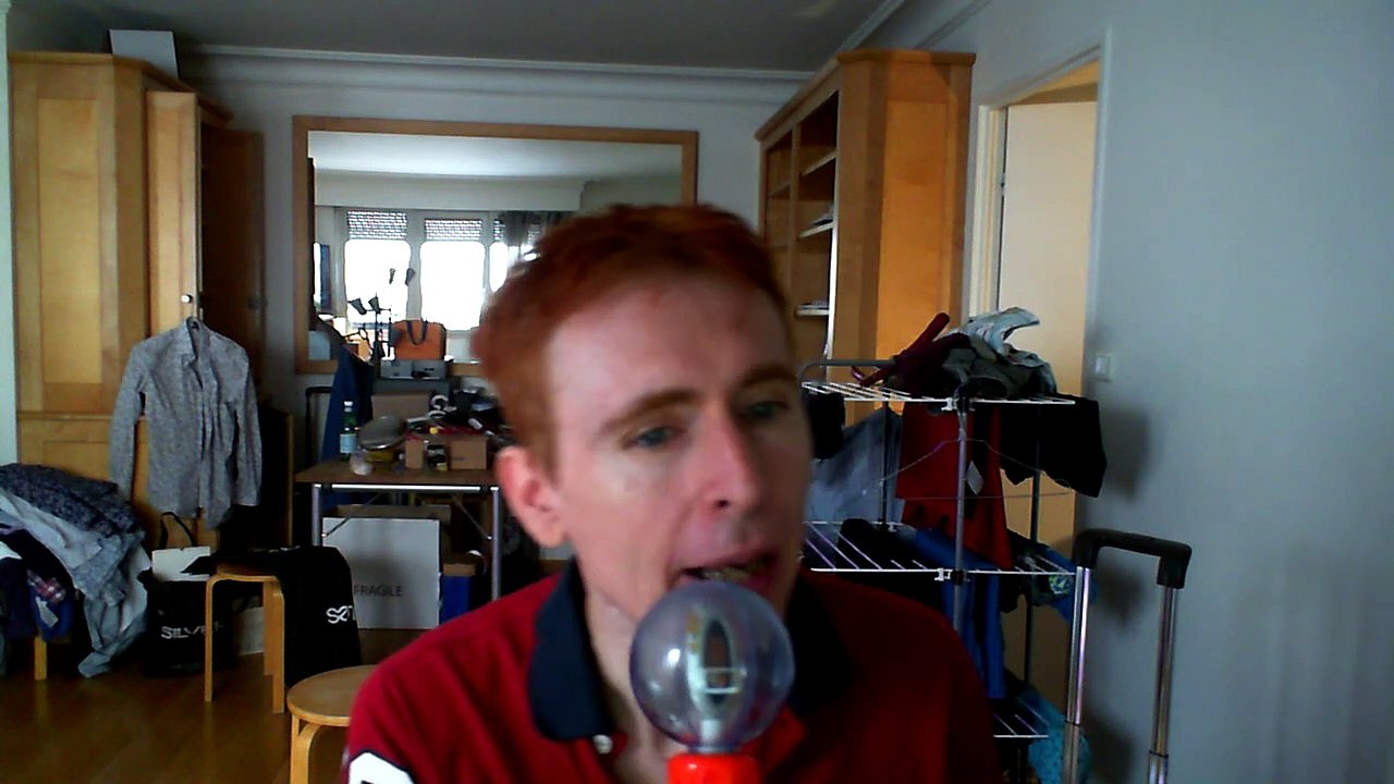 Wiwi égratigne "quel menteur" de Mary Lee