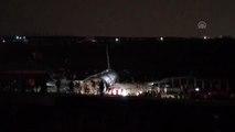 Sabiha Gökçen Havalimanı'nda bir uçak pistten çıktı (9)