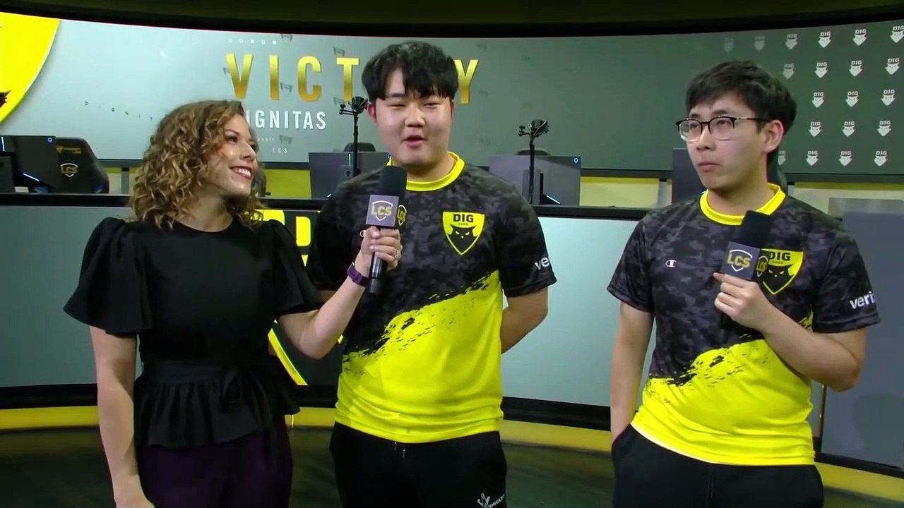 Huni doing his HOLO HOLO in spring 2020
