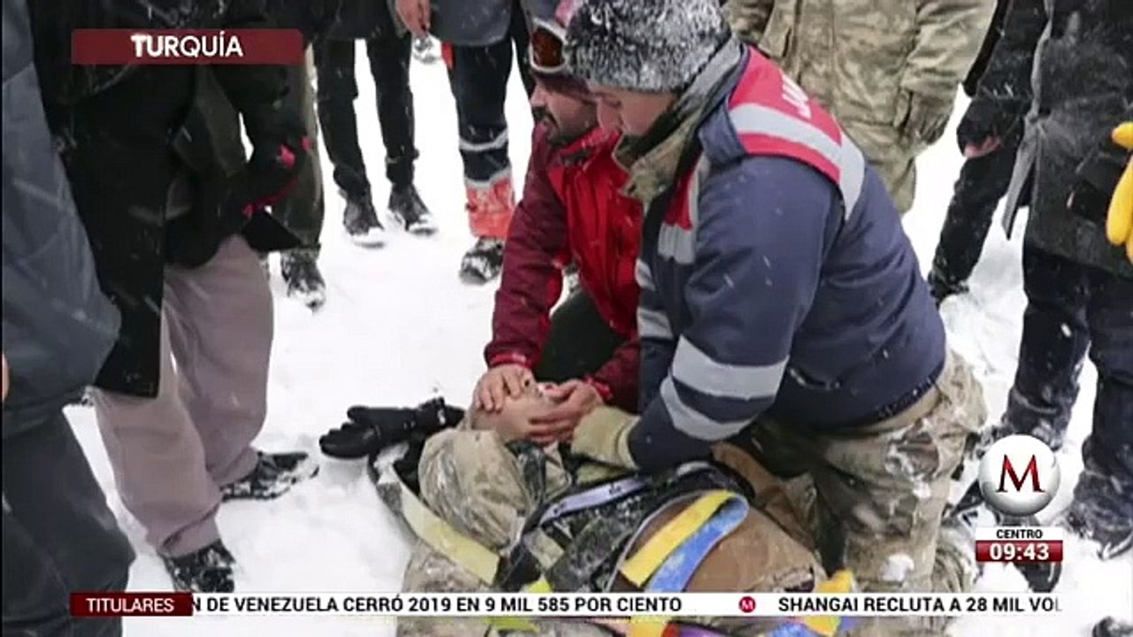 Avalancha deja al menos 33 muertos en Turquía