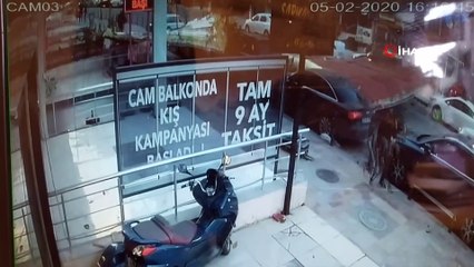 Dev çatının uçma anı güvelik kamerasında